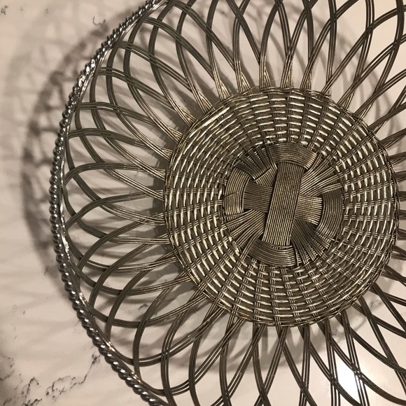 Decorative Vintage Wire Basket - Picture 4 of 5